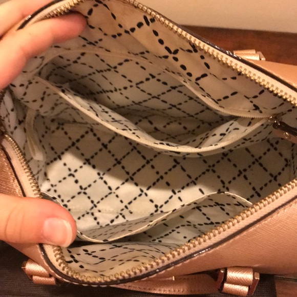 Kate Spade Cassie Satchel in a rose gold - Picture 3 of 5
